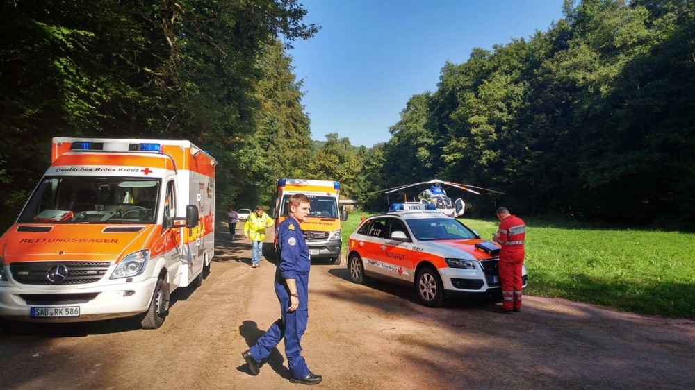 Rettungswagen Im Wald Bei Serrig